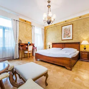 hotel-u-jezulatka.praguehotelsweb.com/